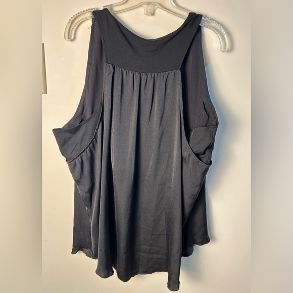 SHEBIRD‎ The Stella Satin V Neck Shaper Blouse Size 7 Black Sleeveless Padded - Picture 3 of 6